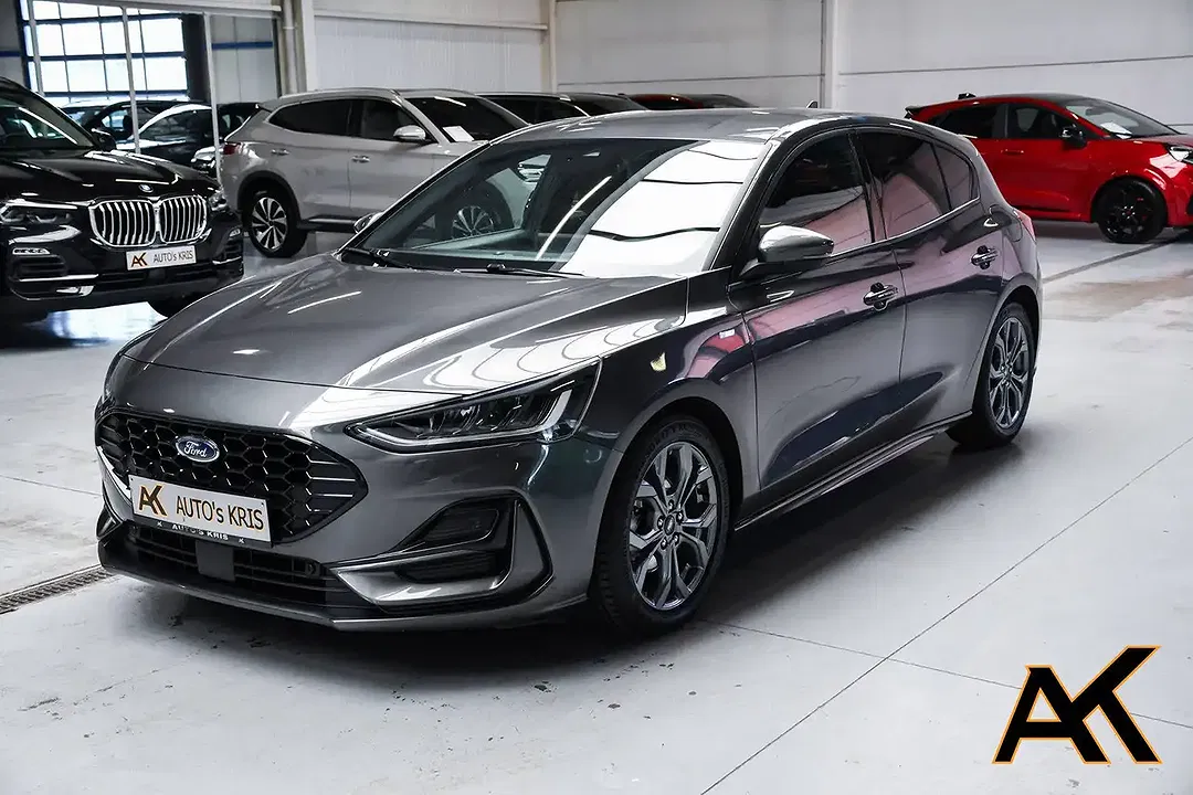 Ford Focus - Thumbnail 1