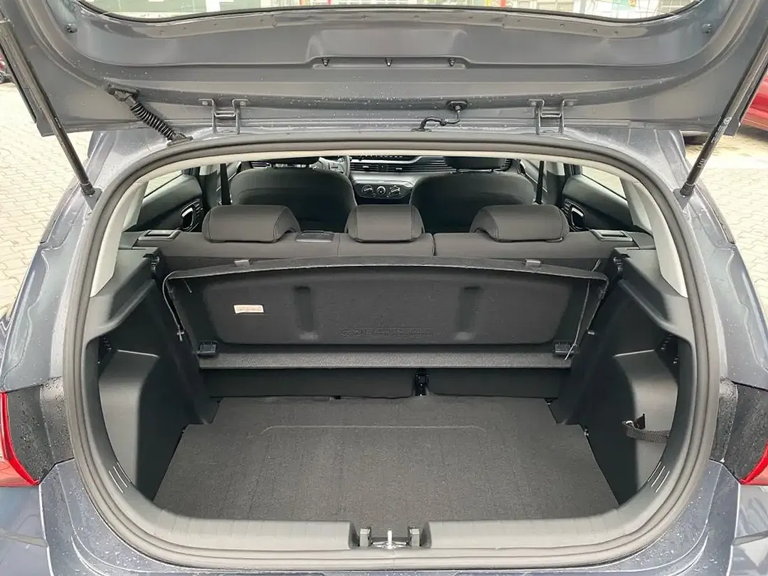Hyundai i20 - Thumbnail 12