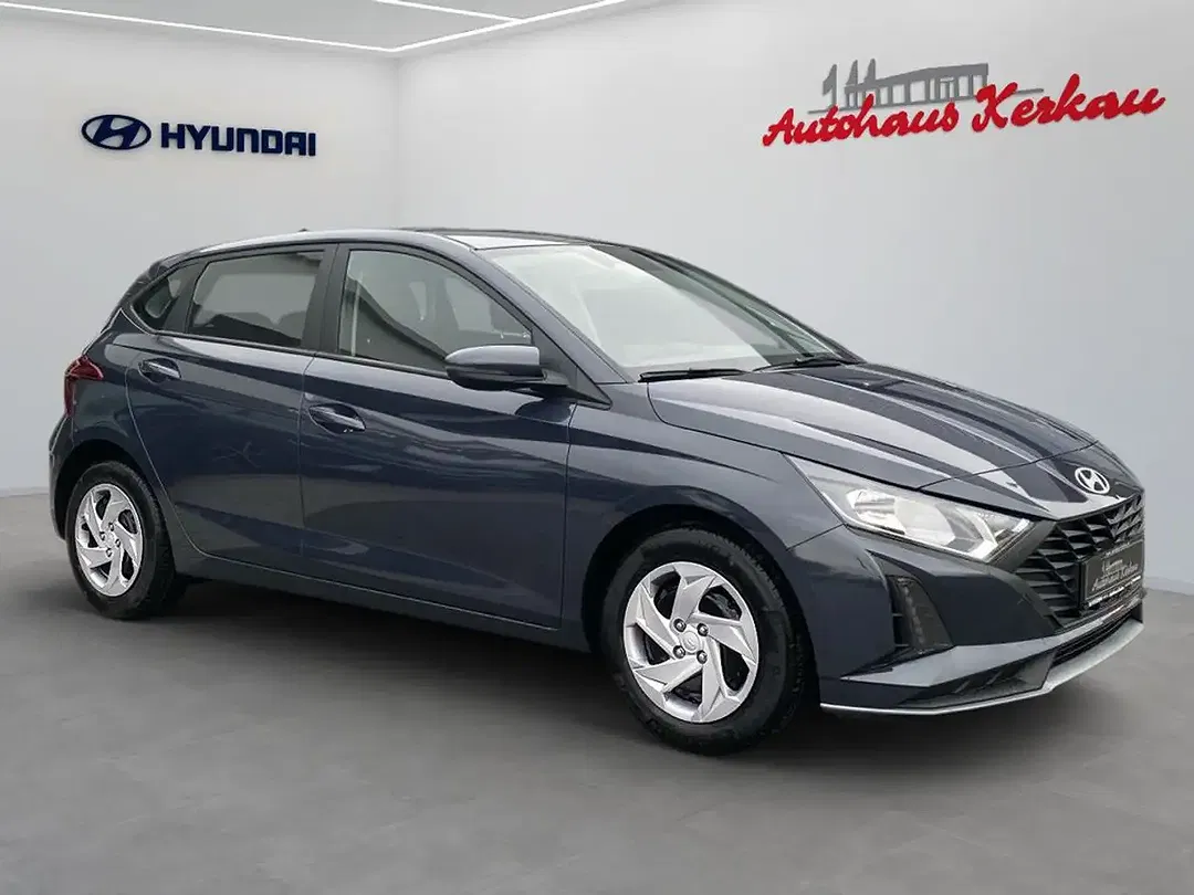 Hyundai i20 - Thumbnail 2