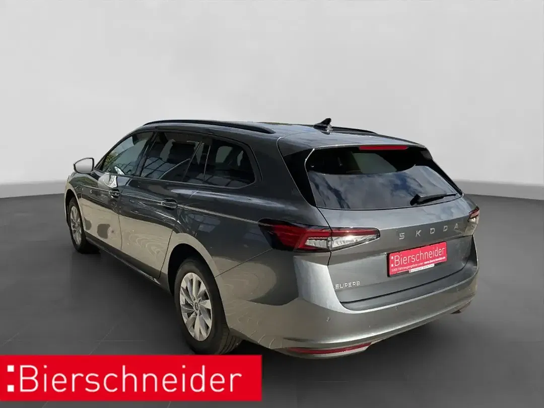 Skoda Superb - Thumbnail 4