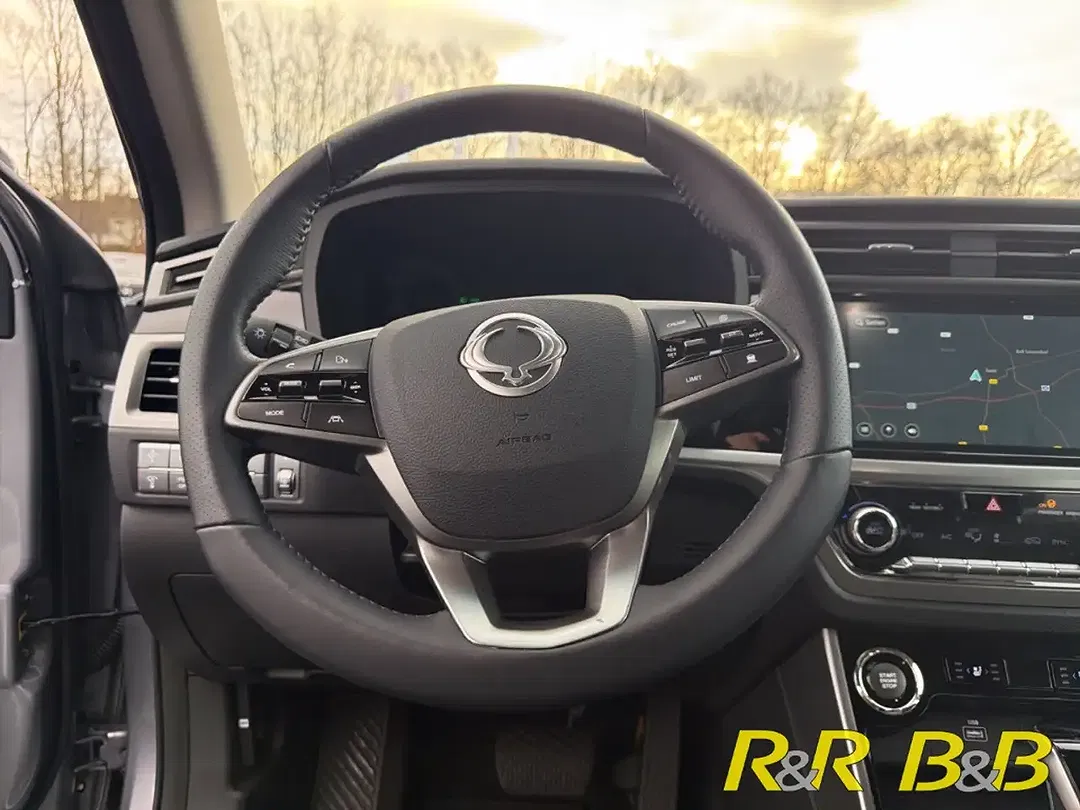 KGM Korando - Thumbnail 12