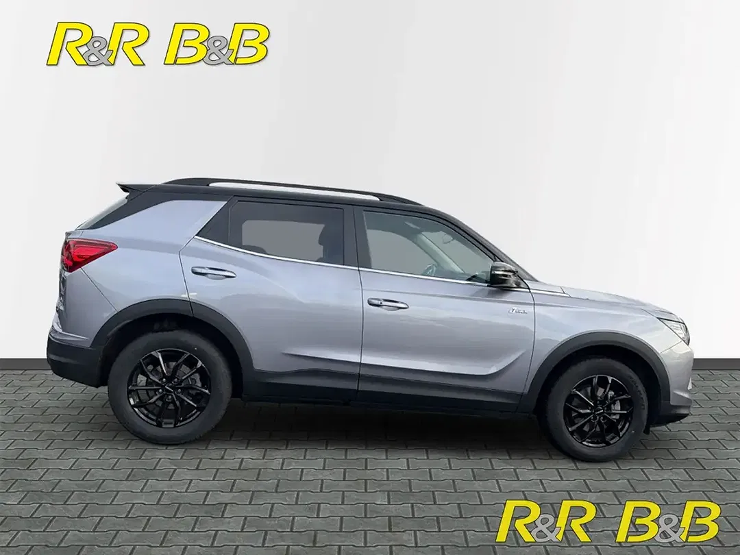 KGM Korando - Thumbnail 4
