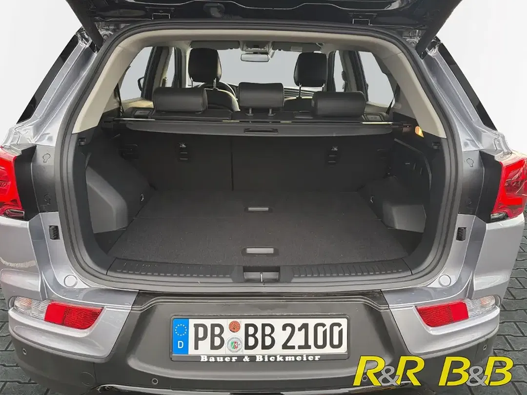 KGM Korando - Thumbnail 6