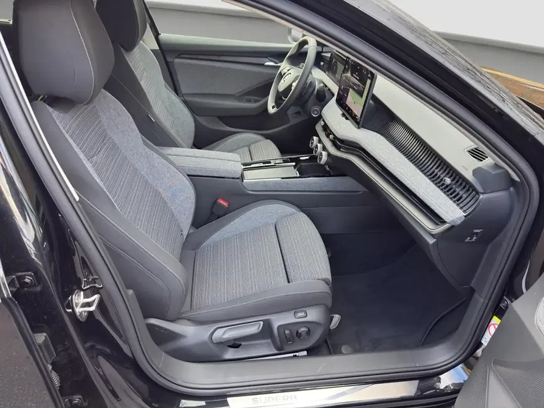 Skoda Superb - Thumbnail 15