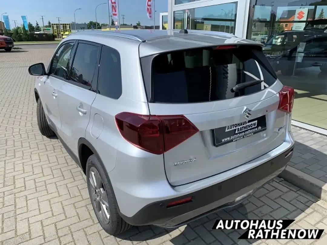 Suzuki Vitara - Thumbnail 3