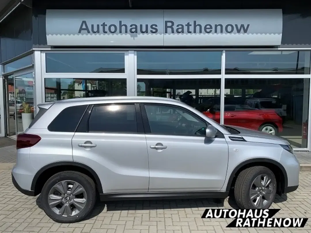 Suzuki Vitara - Thumbnail 4