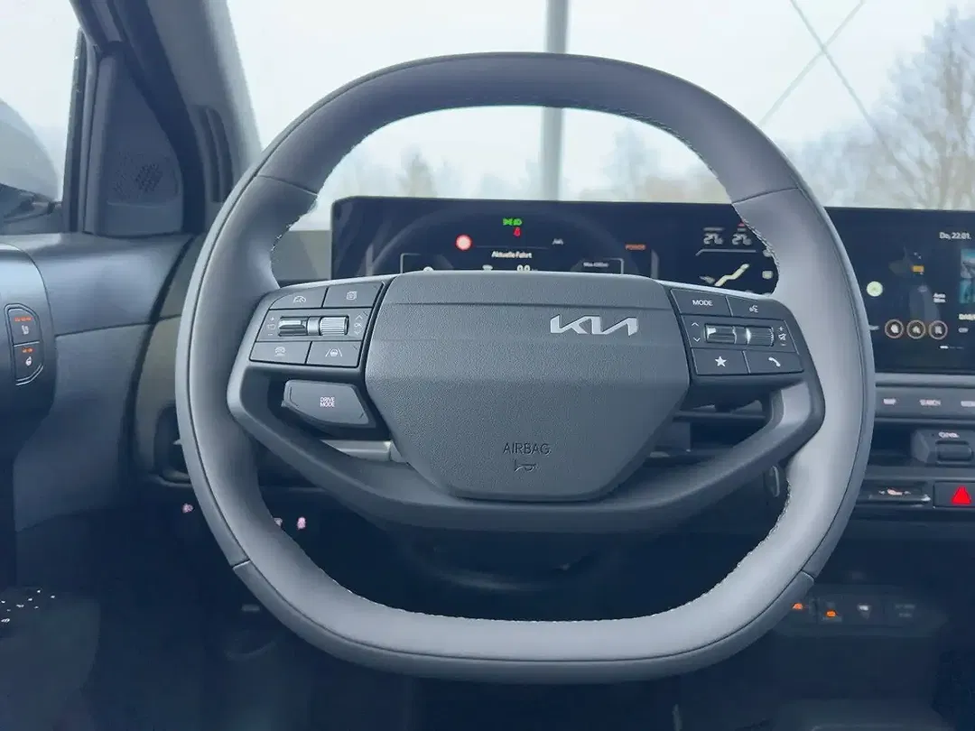Kia EV3 - Thumbnail 12