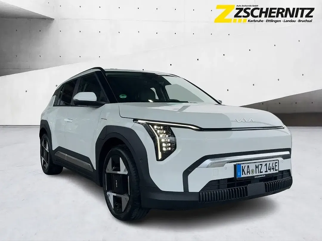 Kia EV3 - Thumbnail 5