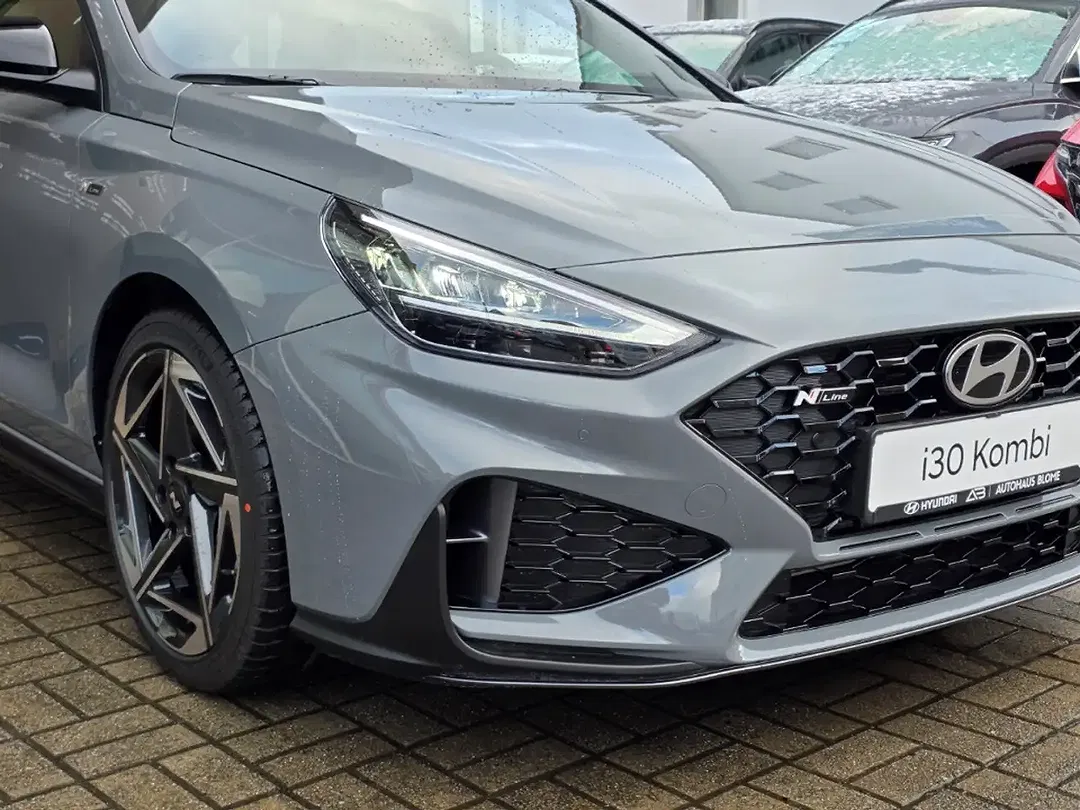 Hyundai i30 - Thumbnail 2