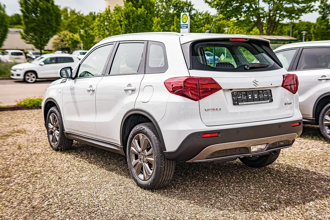 Suzuki Vitara - Thumbnail 4