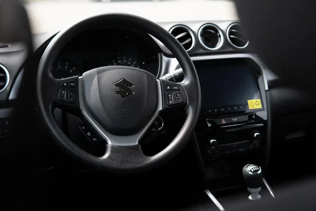Suzuki Vitara - Thumbnail 7