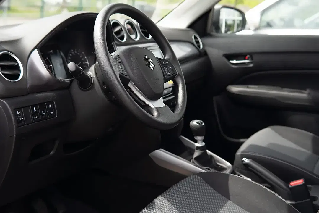 Suzuki Vitara - Thumbnail 9
