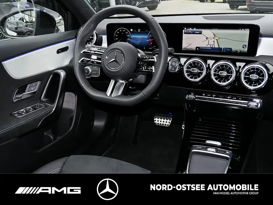 Mercedes-Benz A 200 - Thumbnail 9
