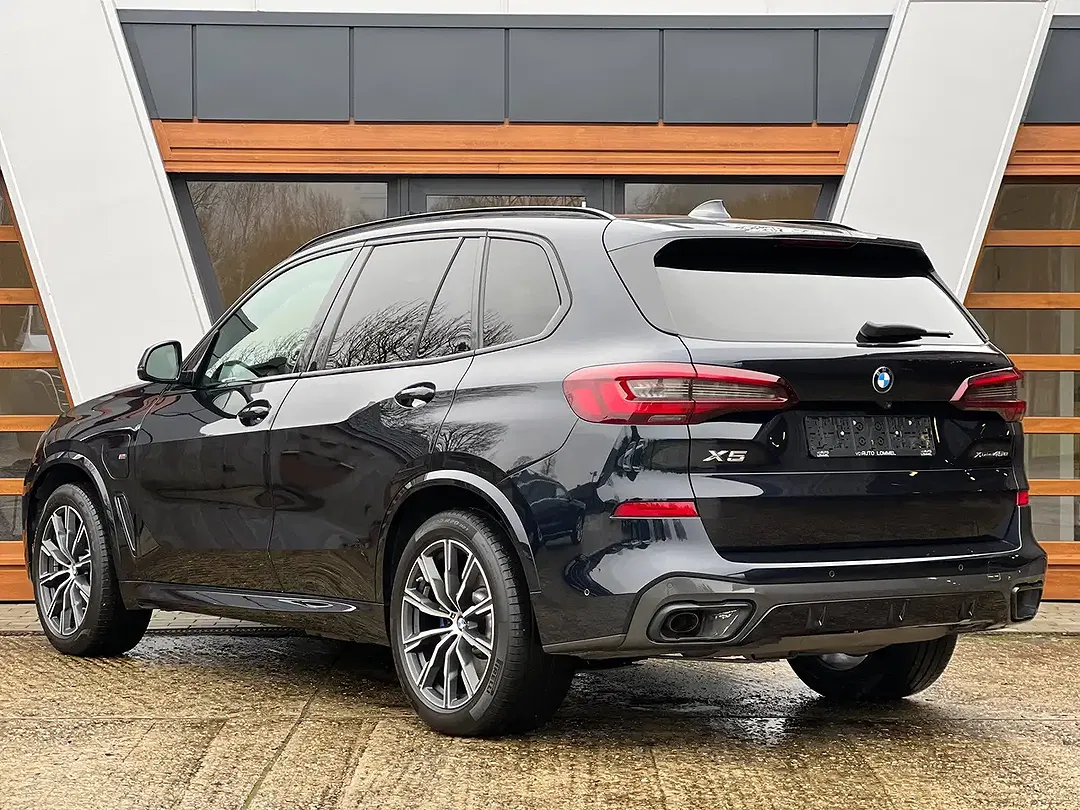BMW X5 - Thumbnail 6