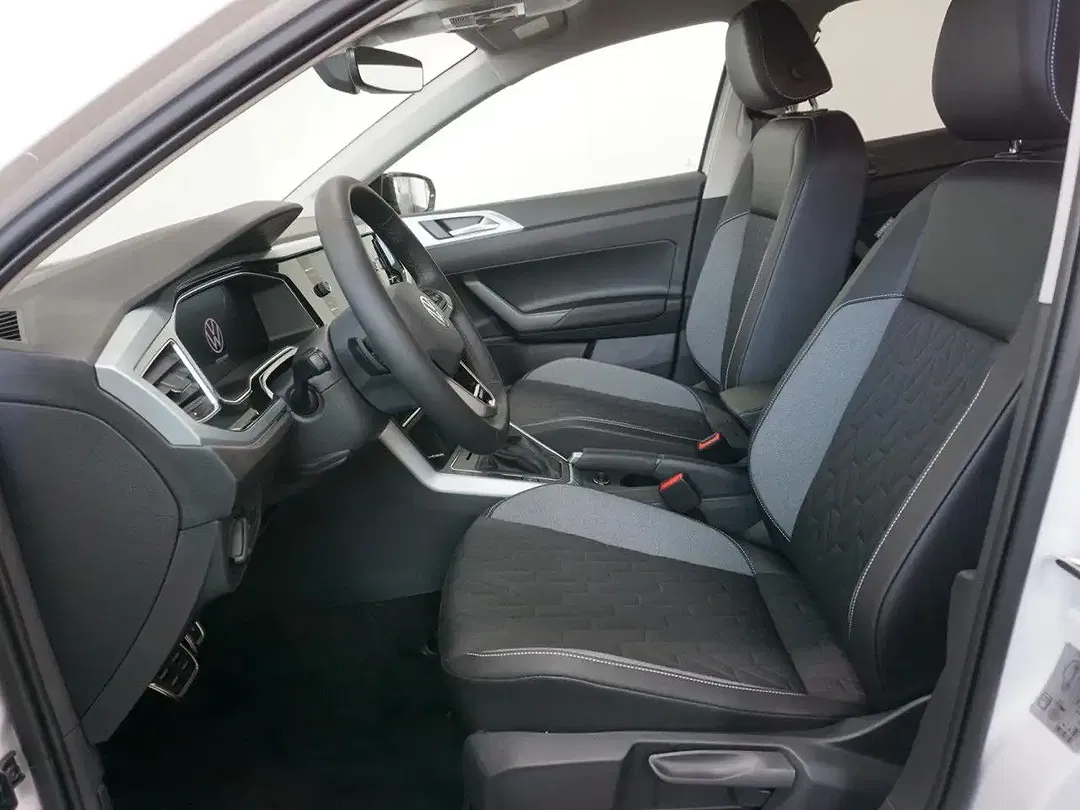 Volkswagen Polo - Thumbnail 9