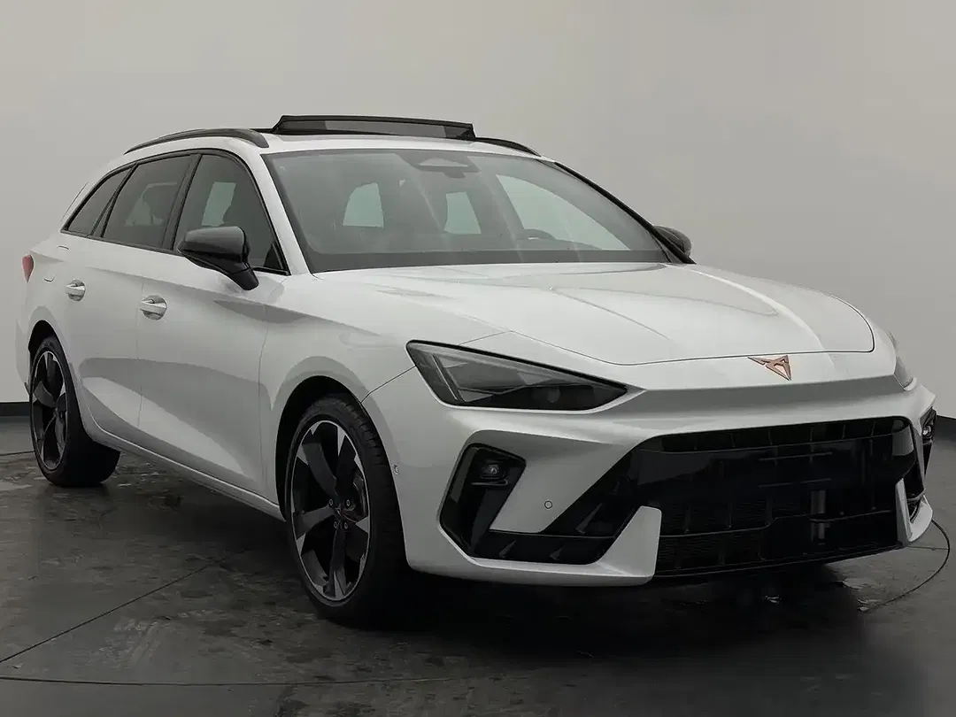CUPRA Leon - Thumbnail 4