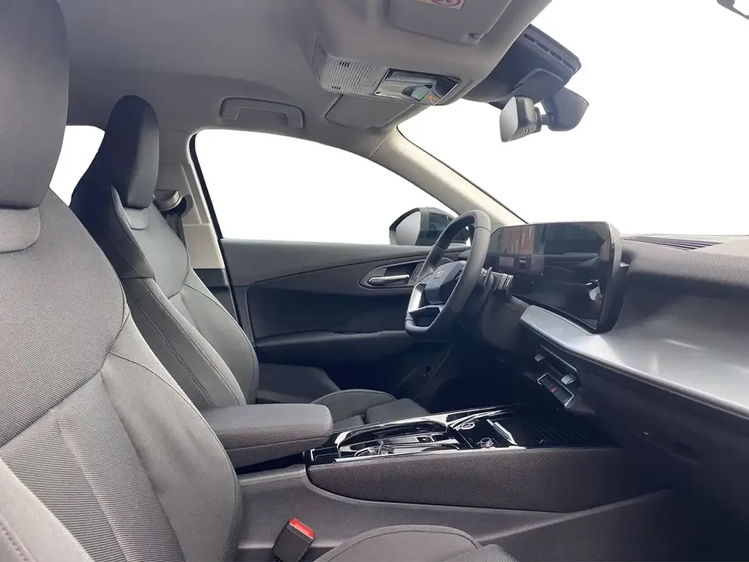 Audi Q3 - Thumbnail 9