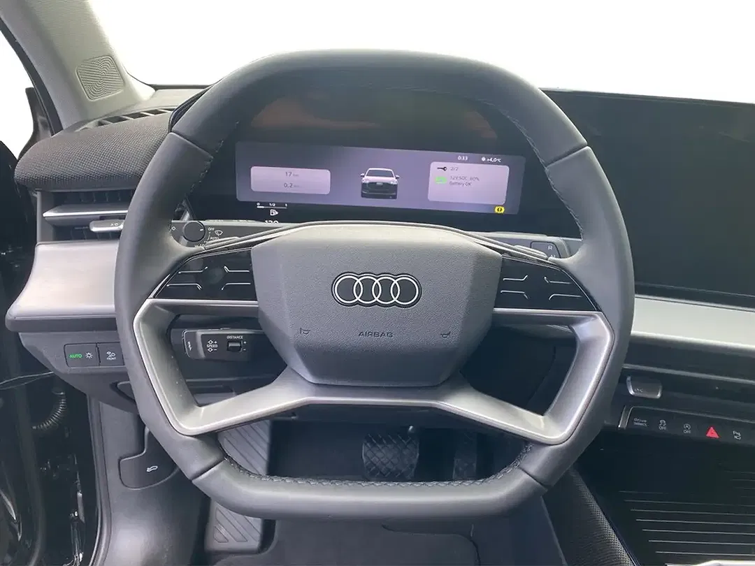 Audi Q3 - Thumbnail 12