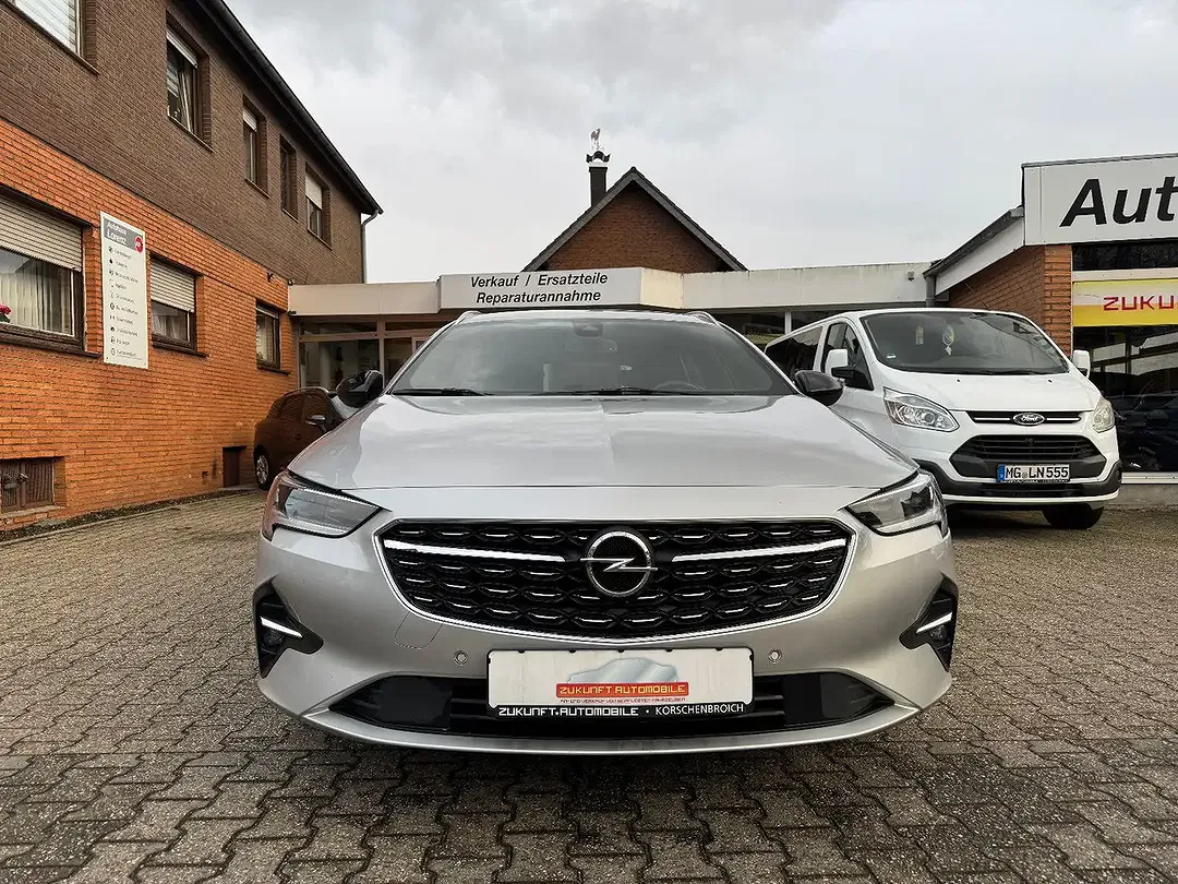 Opel Insignia - Thumbnail 3
