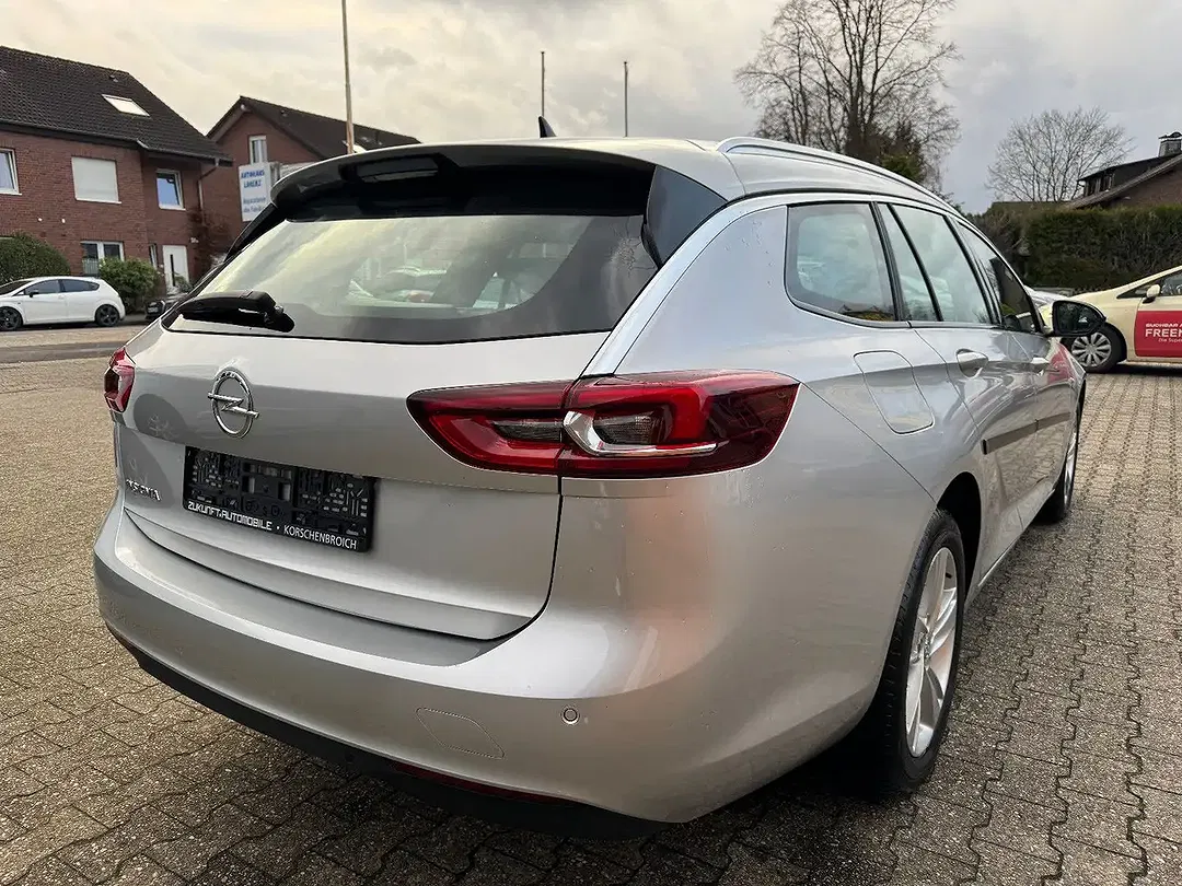 Opel Insignia - Thumbnail 5