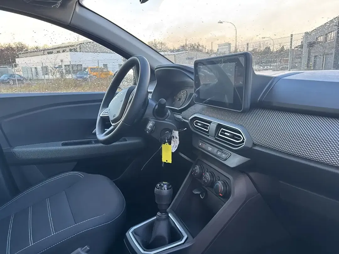 Dacia Sandero - Thumbnail 11