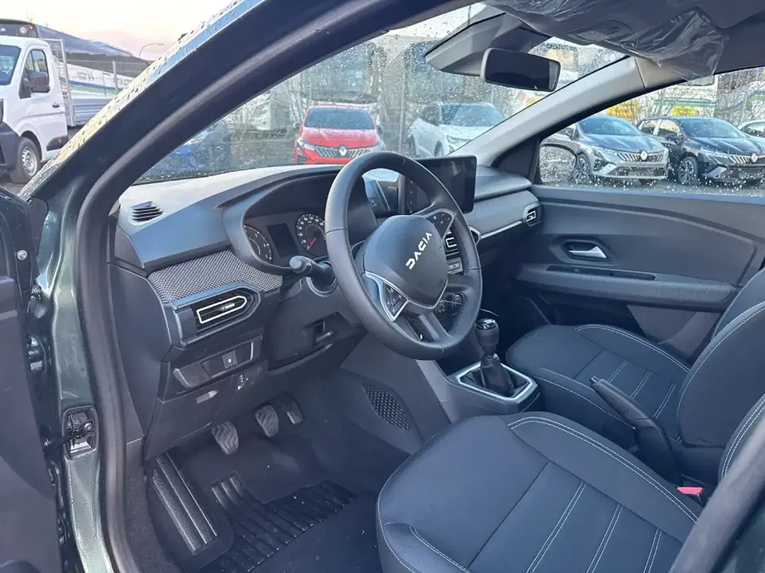 Dacia Sandero - Thumbnail 14