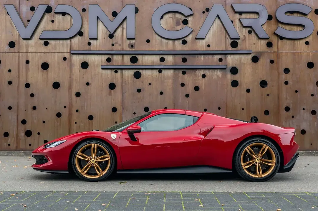 Ferrari 296 GTS - Thumbnail 7