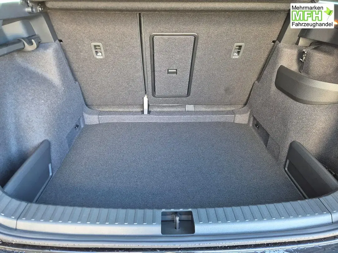 Skoda Karoq - Thumbnail 9