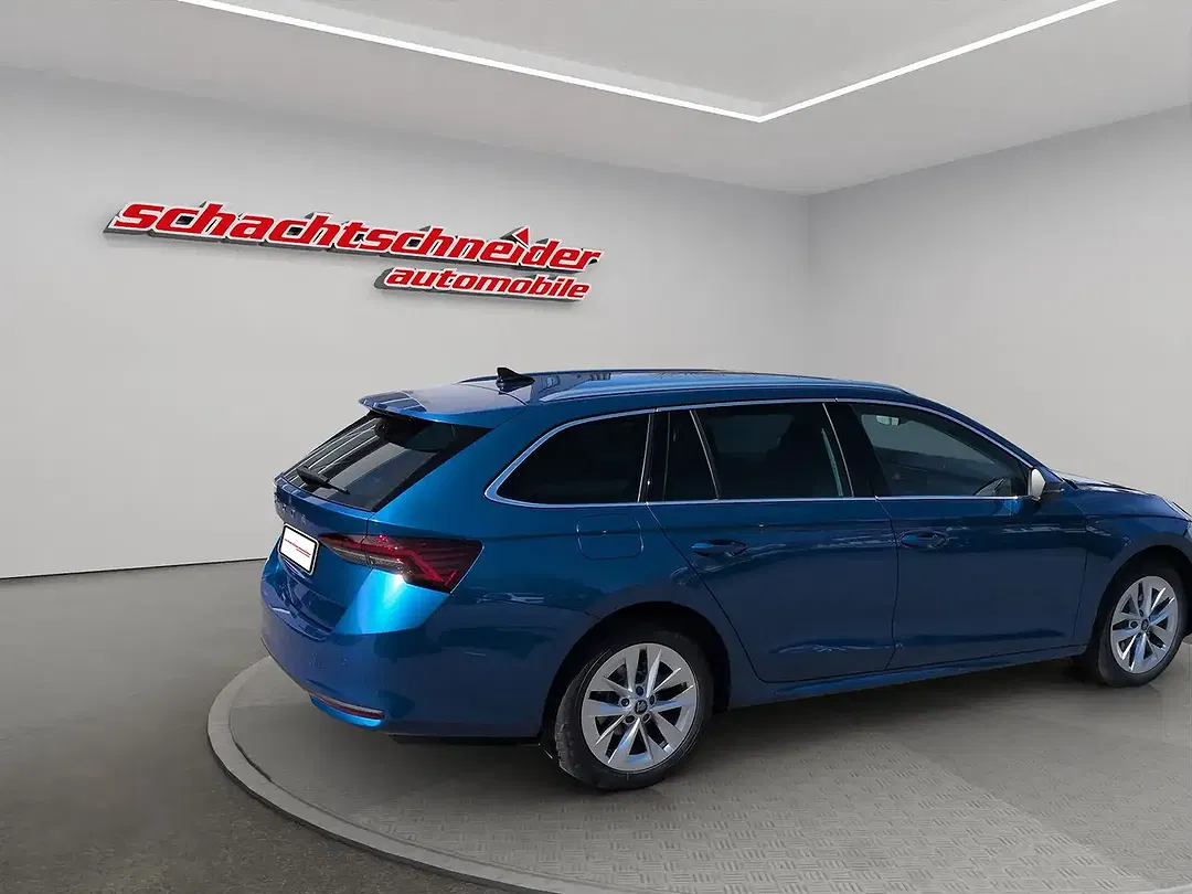 Skoda Octavia - Thumbnail 3
