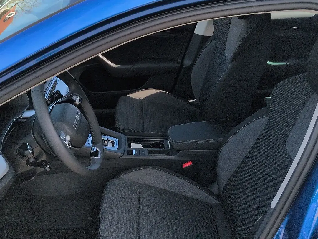 Skoda Octavia - Thumbnail 5