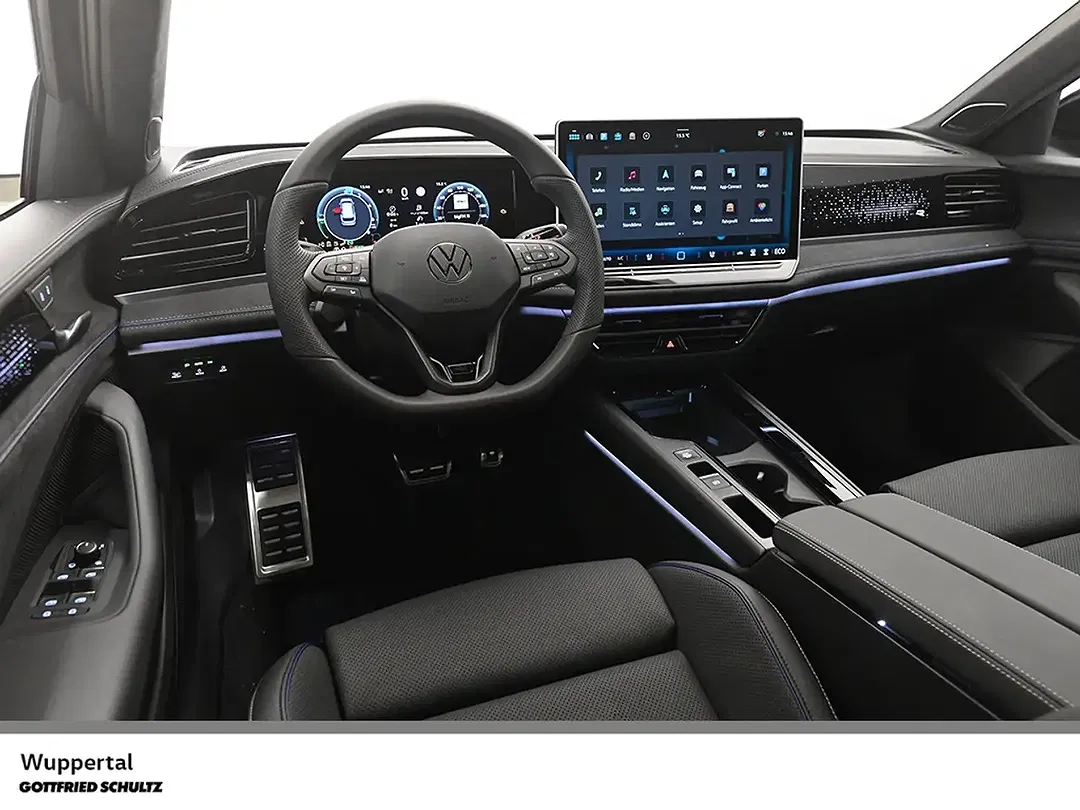 Volkswagen Passat - Thumbnail 13