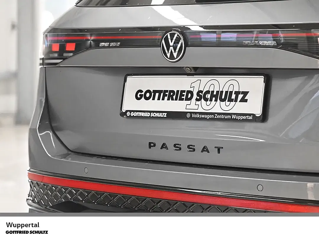 Volkswagen Passat - Thumbnail 7