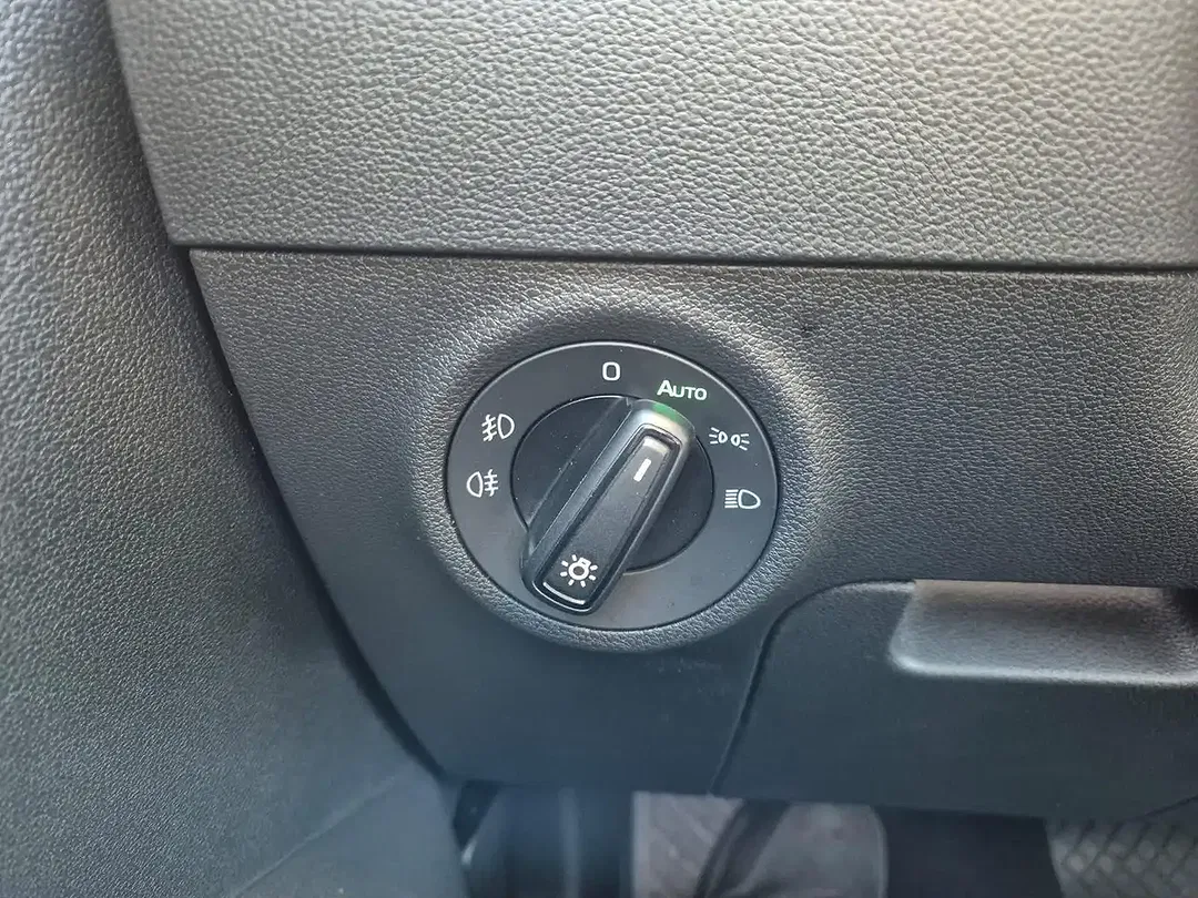 Skoda Karoq - Thumbnail 14