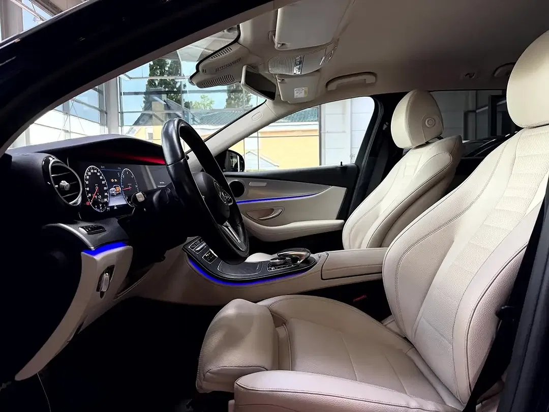 Mercedes-Benz E 200 - Thumbnail 10