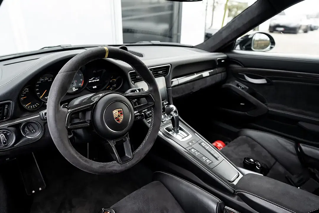 Porsche 991 - Thumbnail 6