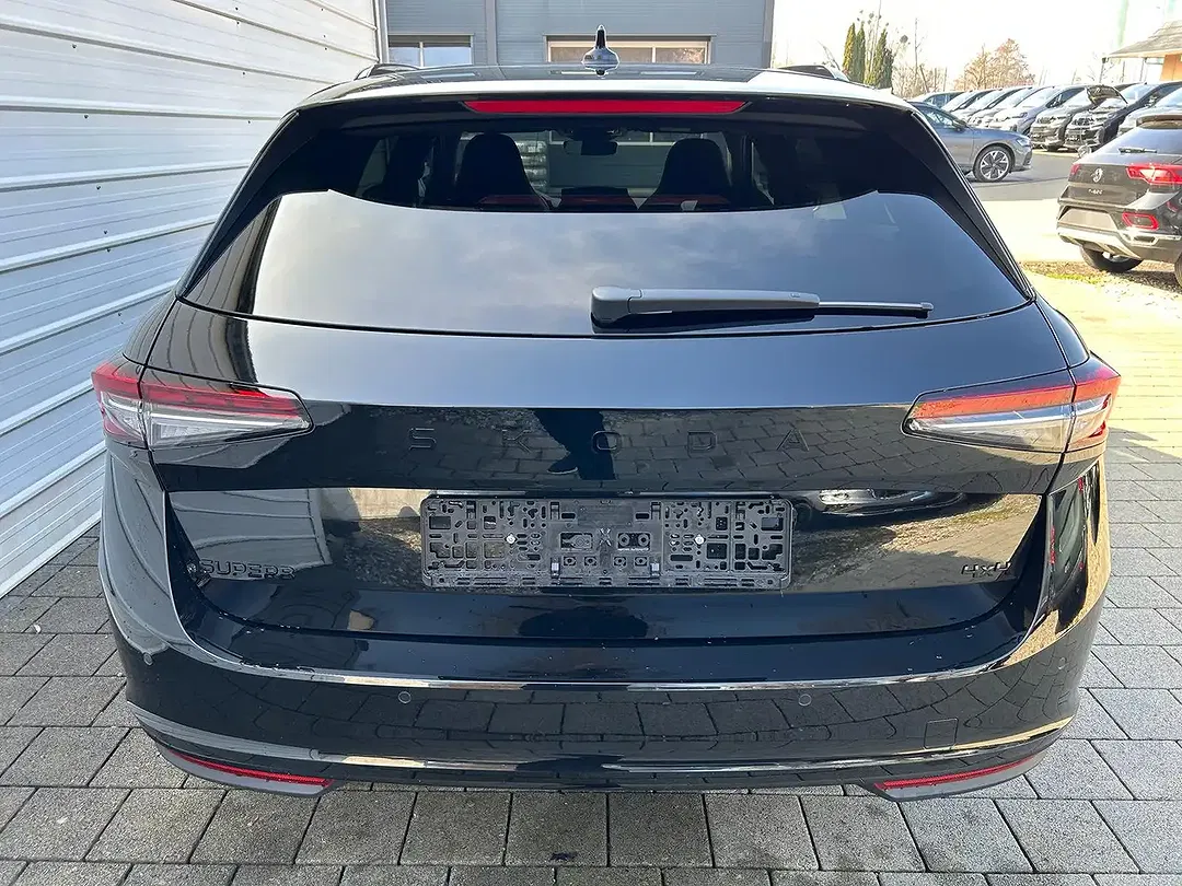 Skoda Superb - Thumbnail 5