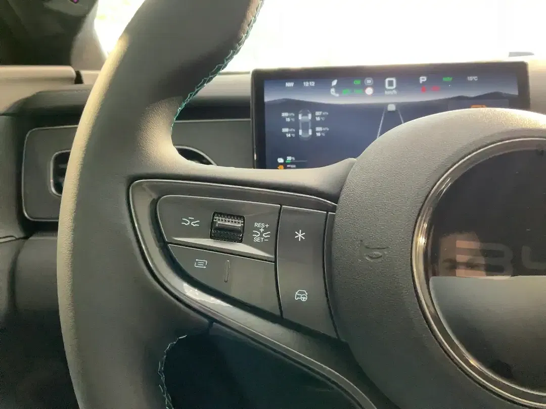 BYD Seal 6 - Thumbnail 14