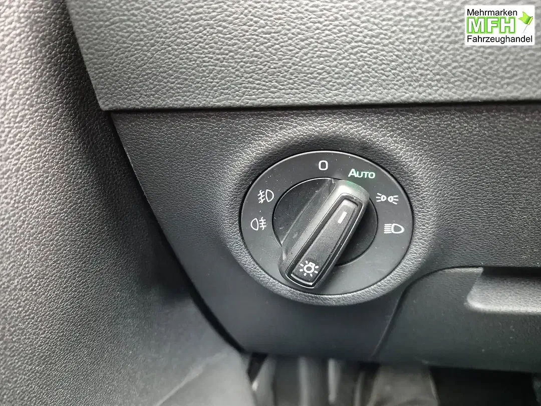 Skoda Karoq - Thumbnail 14