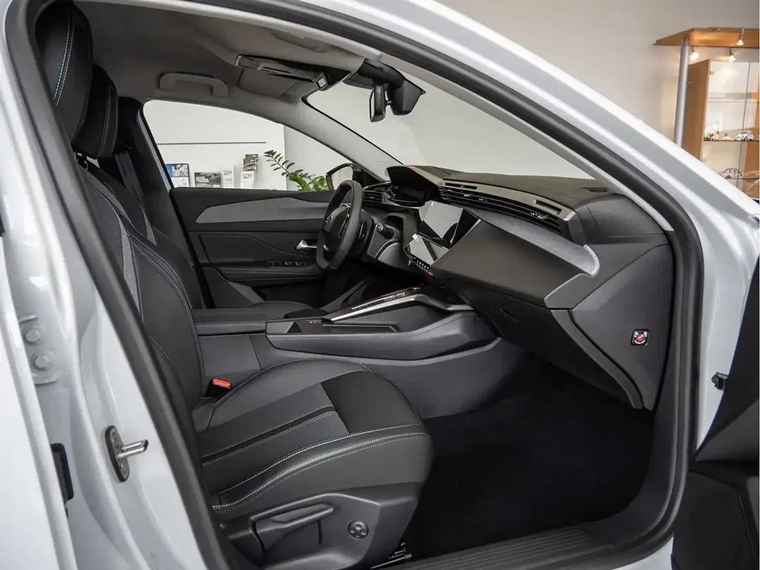 Peugeot 308 - Thumbnail 7