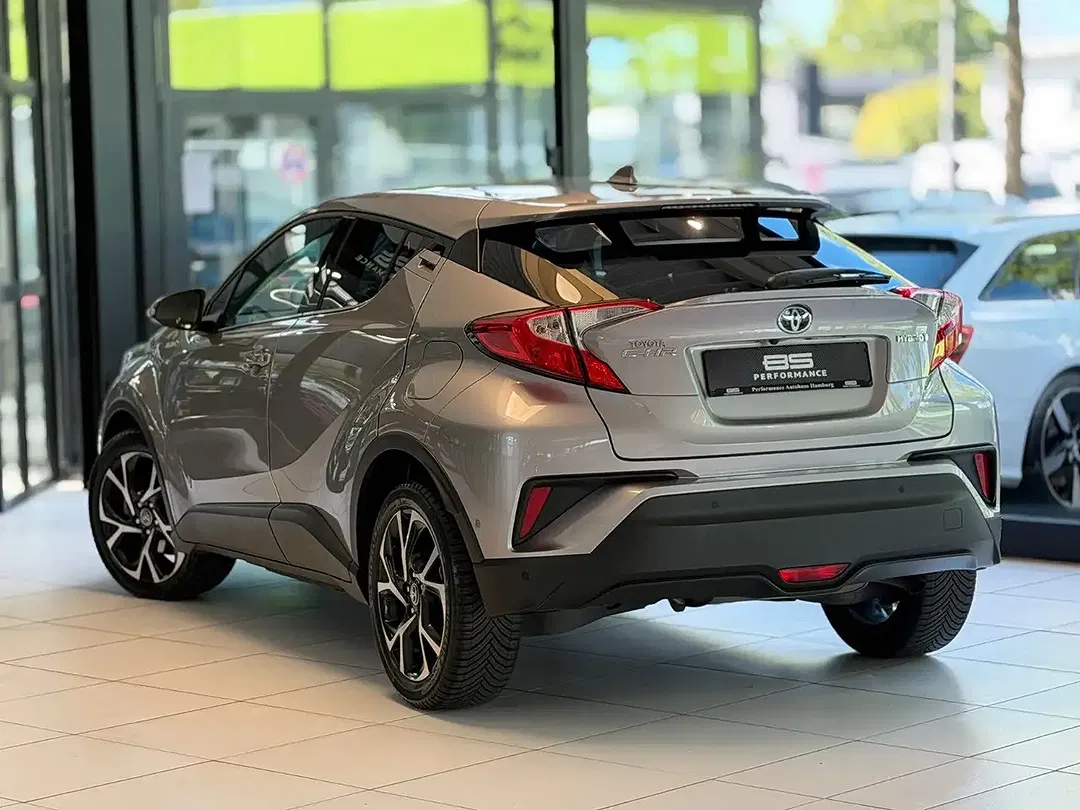 Toyota C-HR - Thumbnail 5