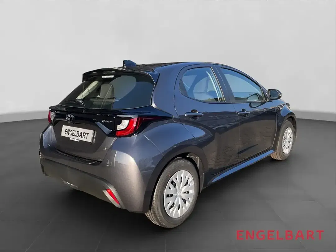 Toyota Yaris - Thumbnail 3
