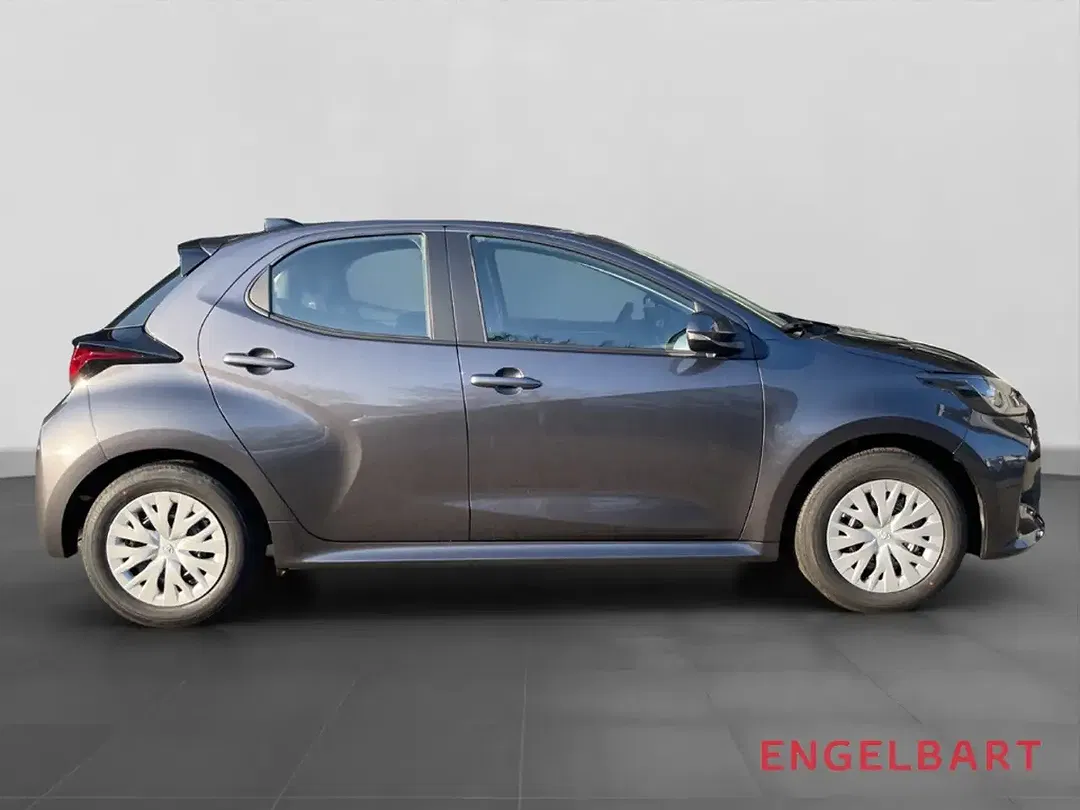 Toyota Yaris - Thumbnail 4