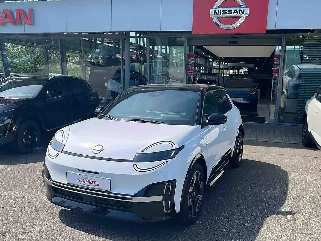 Nissan Micra - Thumbnail 2