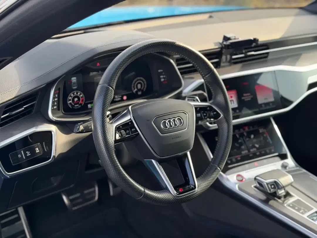 Audi RS7 - Thumbnail 31