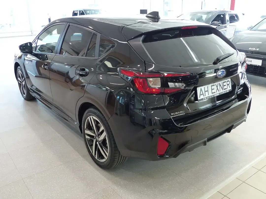 Subaru Impreza - Thumbnail 6