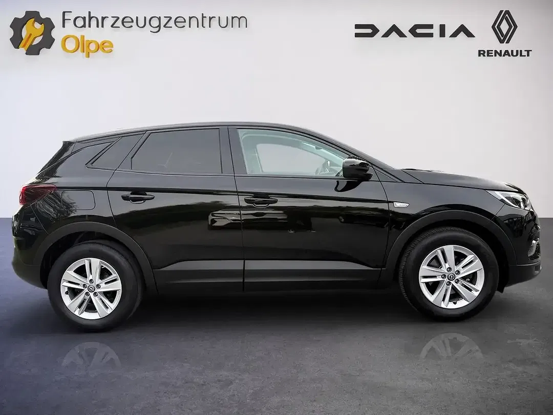 Opel Grandland X - Thumbnail 3
