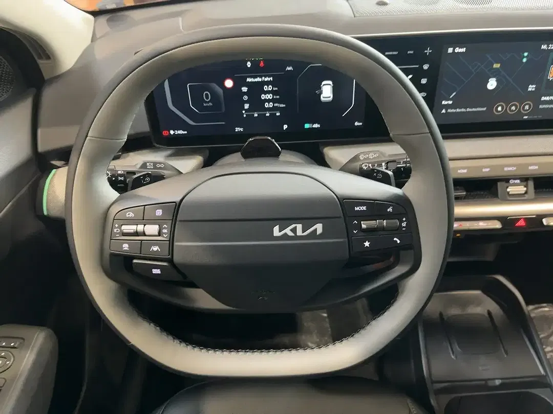 Kia EV4 - Thumbnail 10