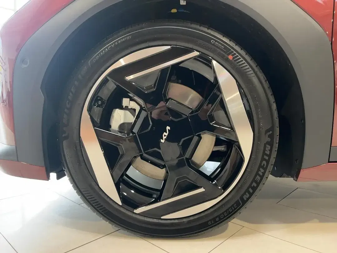 Kia EV4 - Thumbnail 12