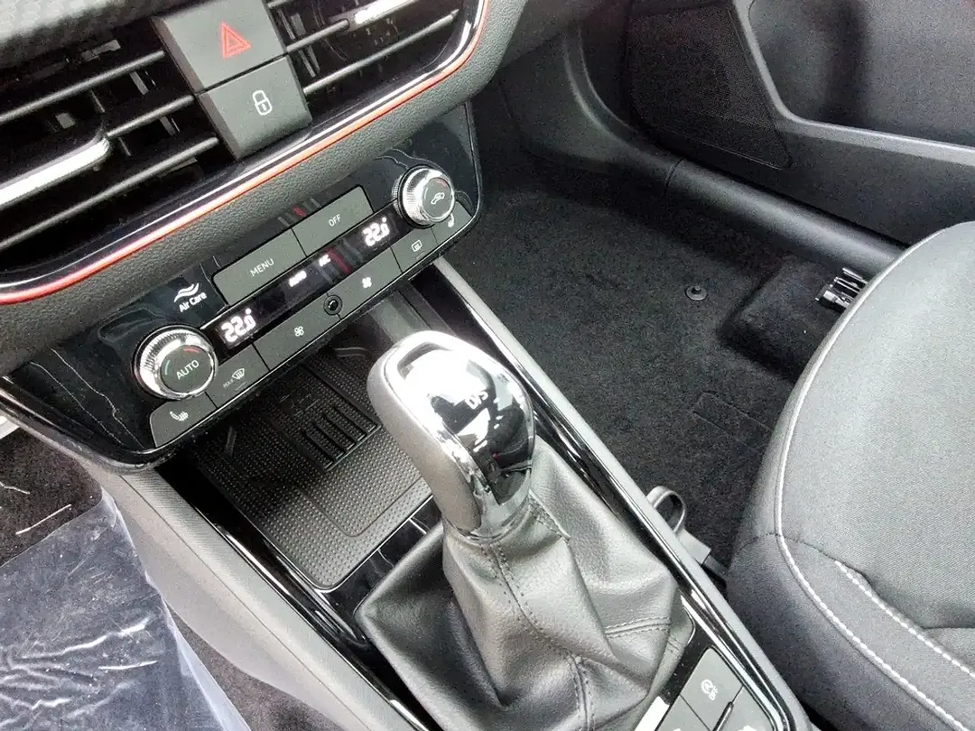 Skoda Kamiq - Thumbnail 12