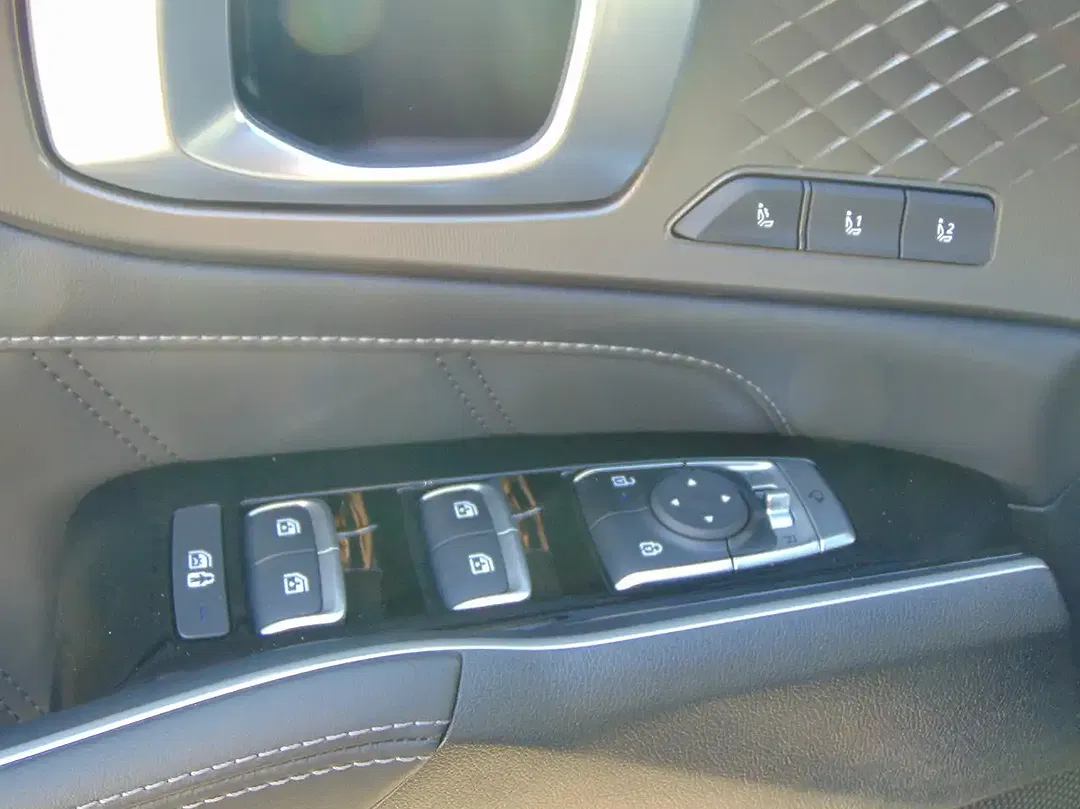 Kia Sorento - Thumbnail 15